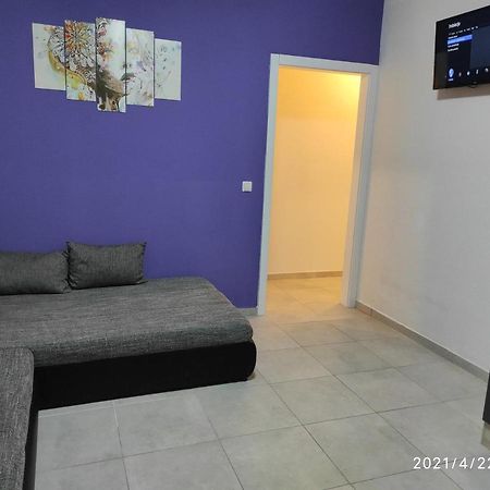 Apartmani Quattro สตารีกราด-ปาเคลนีซา ภายนอก รูปภาพ